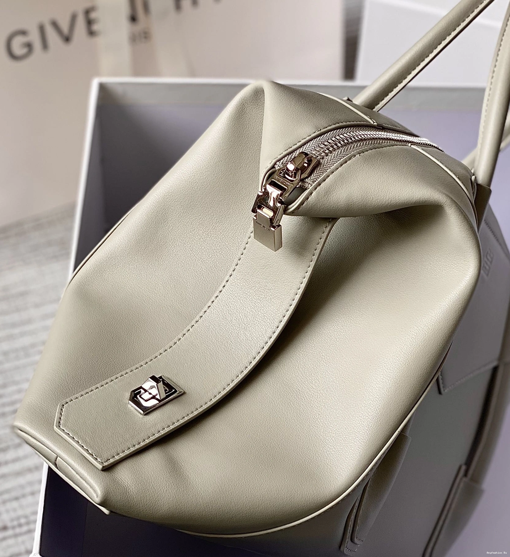 Givenchy Contemporary Handle 71691 Bags Top 0729